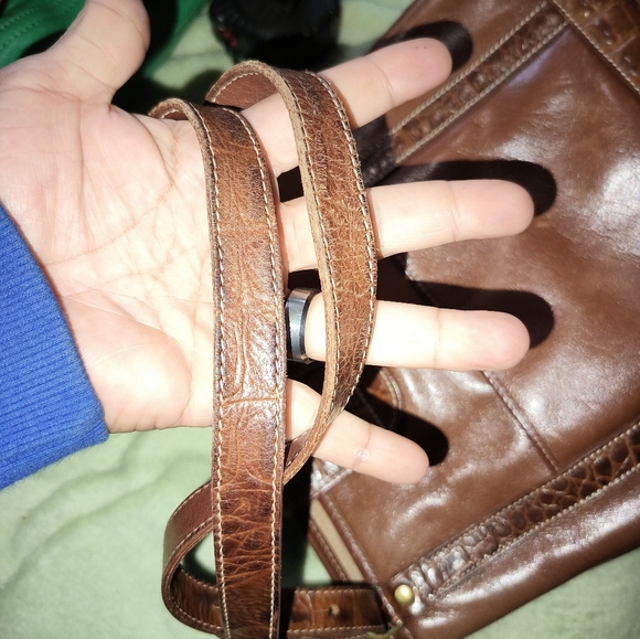 Brahmin Tuscan Leather Shoulder Brown Moc Croc Trim Detachable Pouch. Adj Straps - Picture 11 of 16